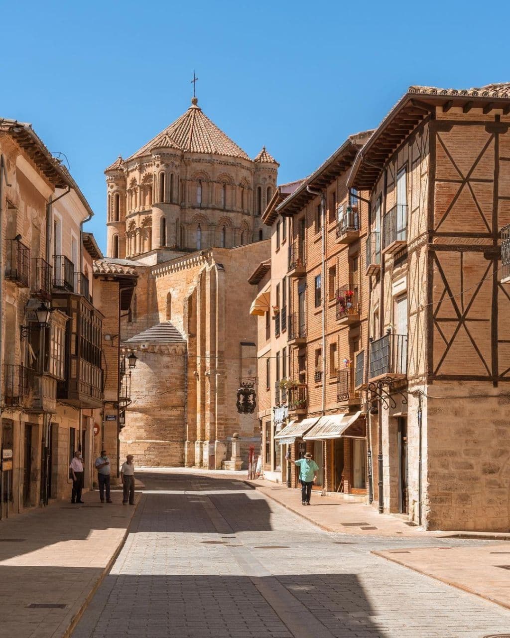 Antiguo Reino de León con Arribes del Duero: Circuito cultural de 7 días & 6 noches – Interrias